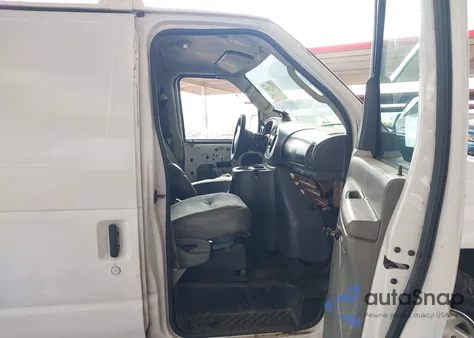 2003 Ford E-350 Super Duty Commercial/Recreational from USA, damaged, VIN 1FTSE34LX3HB48761